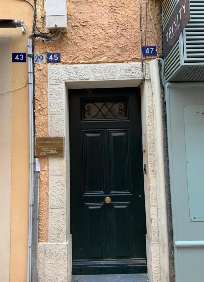 Appartement De Luxe Au Coeur De Saint-Tropez Exteriör bild