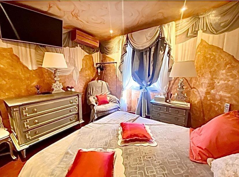 Appartement De Luxe Au Coeur De Saint-Tropez Exteriör bild